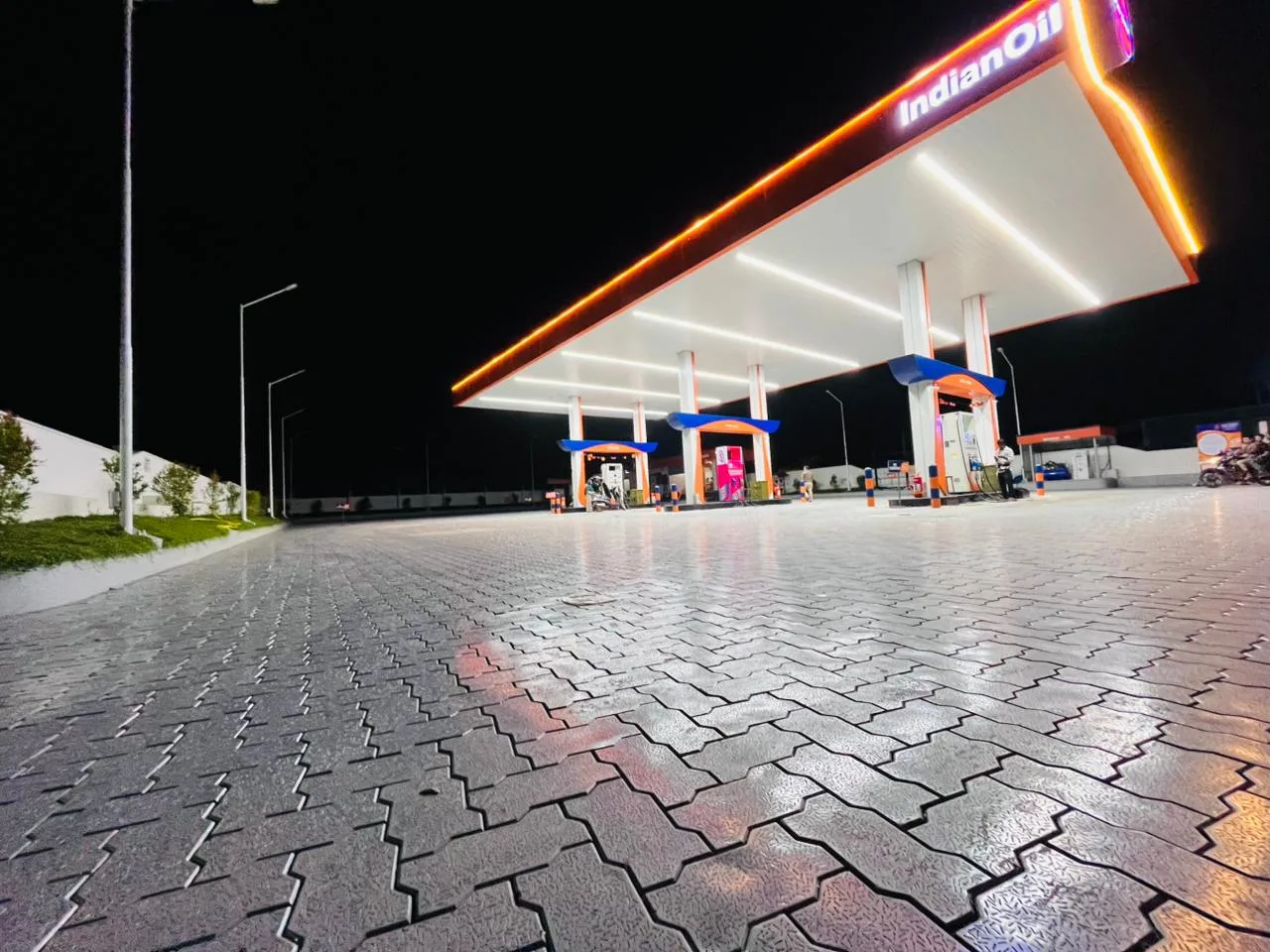 Heavy-Duty Pavers - Zigzag