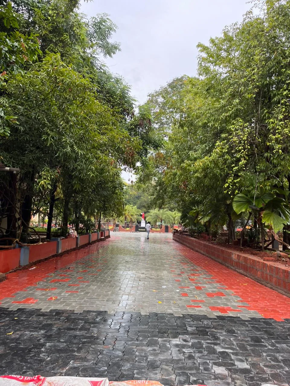 Heavy-Duty Pavers - Zigzag