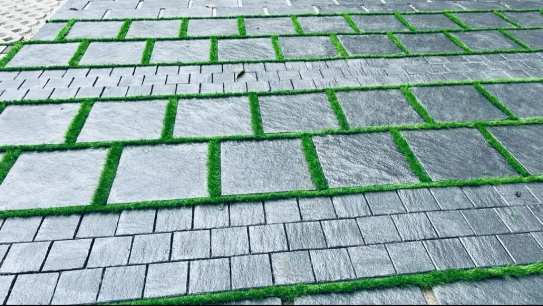 Interlock Paving - 18X18